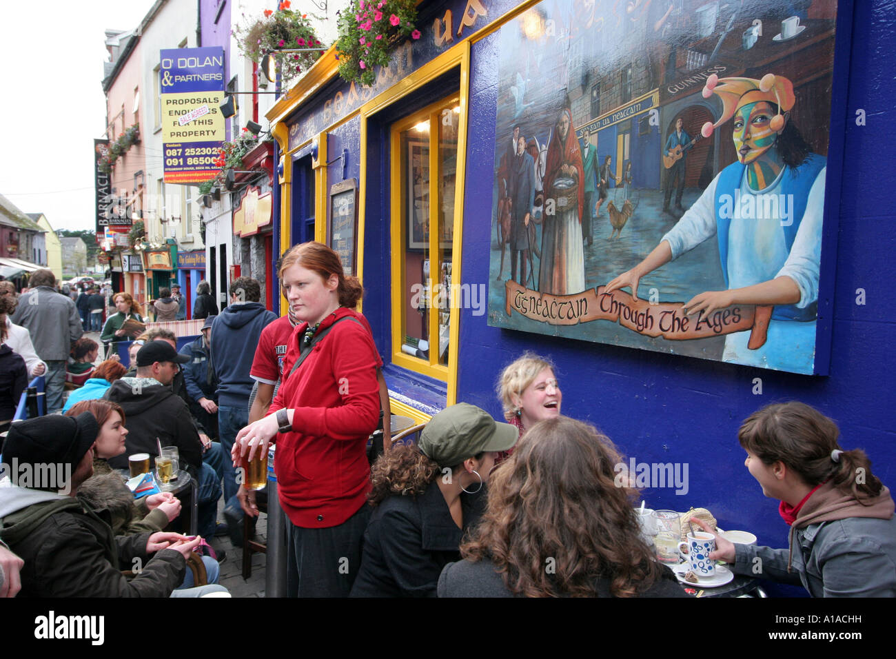 Cafe de la chaussée à Galway , Irlande , Europe , France Banque D'Images