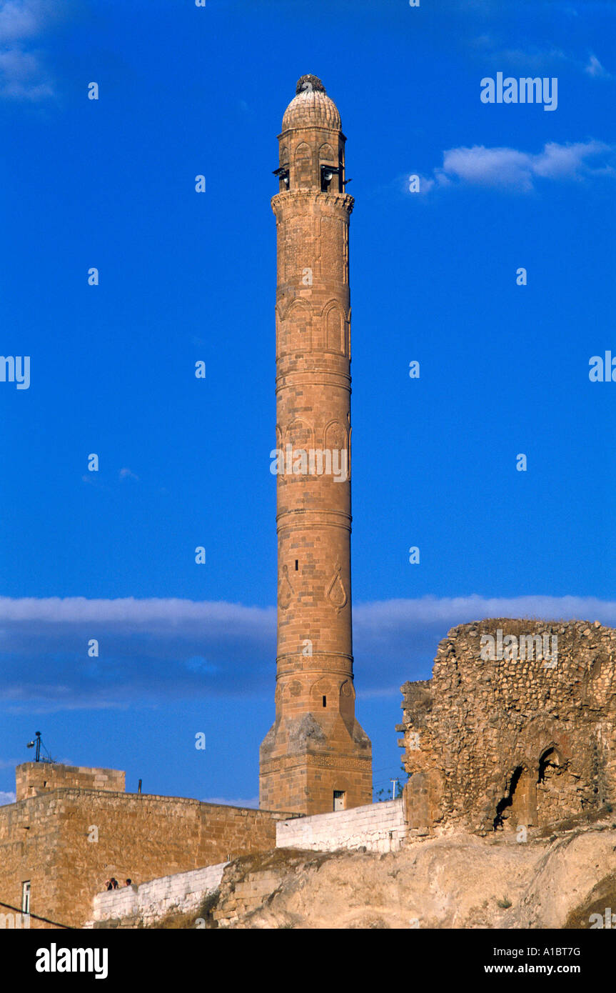 Minaret de la mosquée El Rizk encore debout à partir de la période Artuklu Hasankeyf Turquie Banque D'Images
