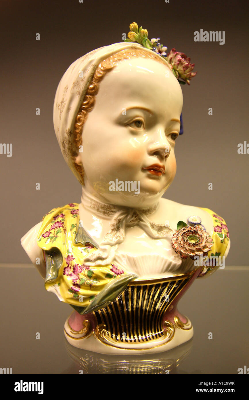 Figurine : un buste de l'enfant, de l'Allemagne, la Saxe, Meissen Banque D'Images