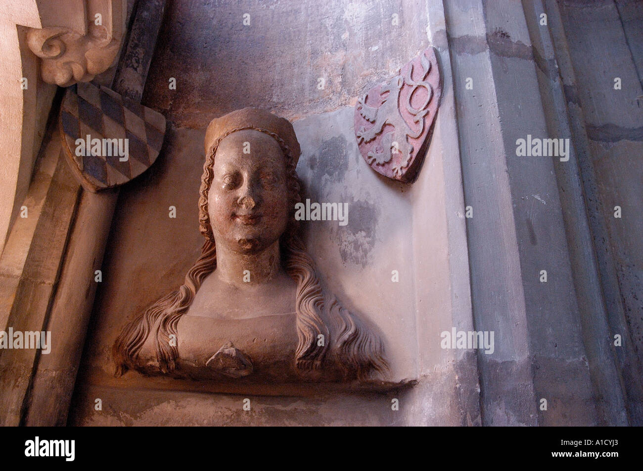 Intérieur de la Cathédrale St Vitus Château Hradcany Prague République tchèque. Buste de Joanna de Bavière, Johana Bavorska Banque D'Images