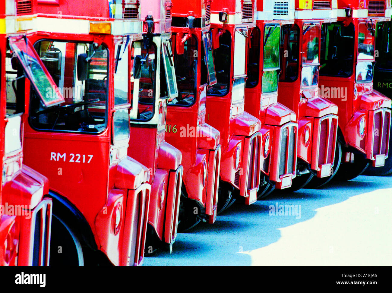 L'épreuve préférée de big red bus on parade Banque D'Images