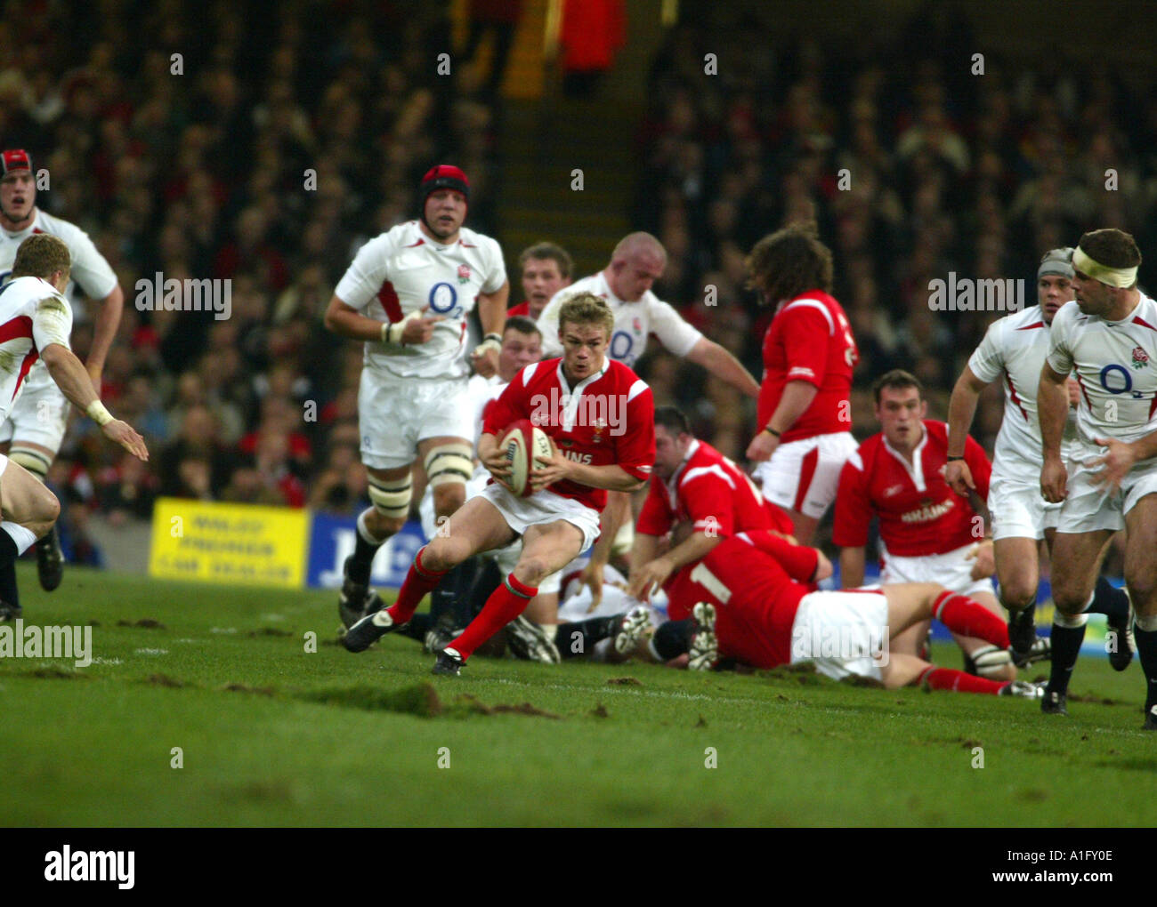 Dwayne Peel au Pays de Galles et l'Angleterre Rugby 6 Nations Championship 2005 Millennium Stadium Cardiff Galles du Sud Banque D'Images