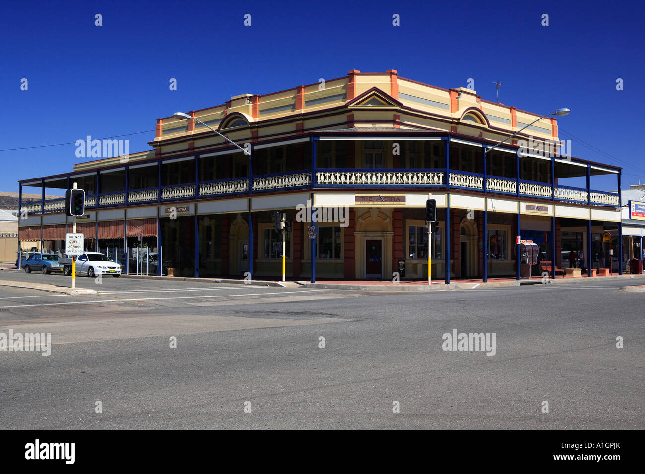 Rue d'argent l'Astra Hotel construit en 1891 Bâtiment historique gamme barrière de Broken Hill Australie Nouvelle Galles du Sud Banque D'Images