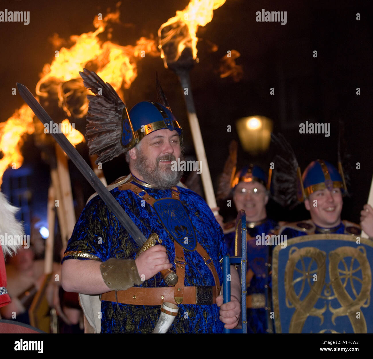 L'homme en costume à jusqu'Helly-Aa, Shetland's fire festival annuel Banque D'Images