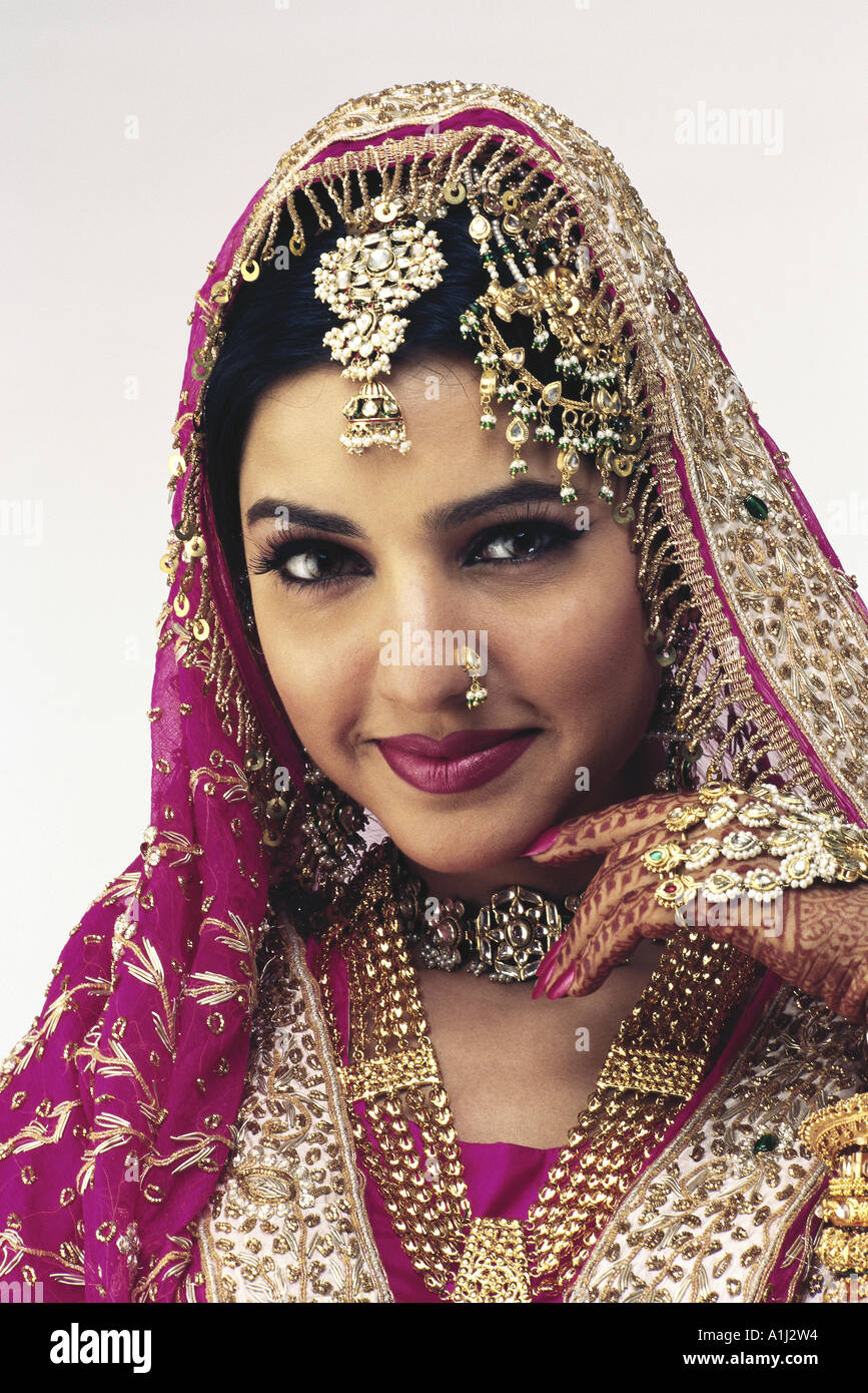 Mariée indienne traditionnelle robe de mariage musulman en Inde M.# 144  Photo Stock - Alamy