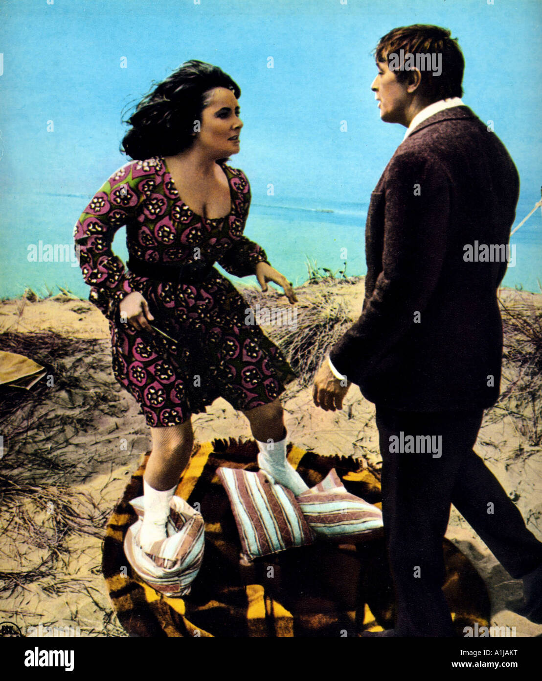 Cérémonie secrète Année 1969 Réalisateur Joseph Losey Robert Mitchum  Elizabeth Taylor Photo Stock - Alamy