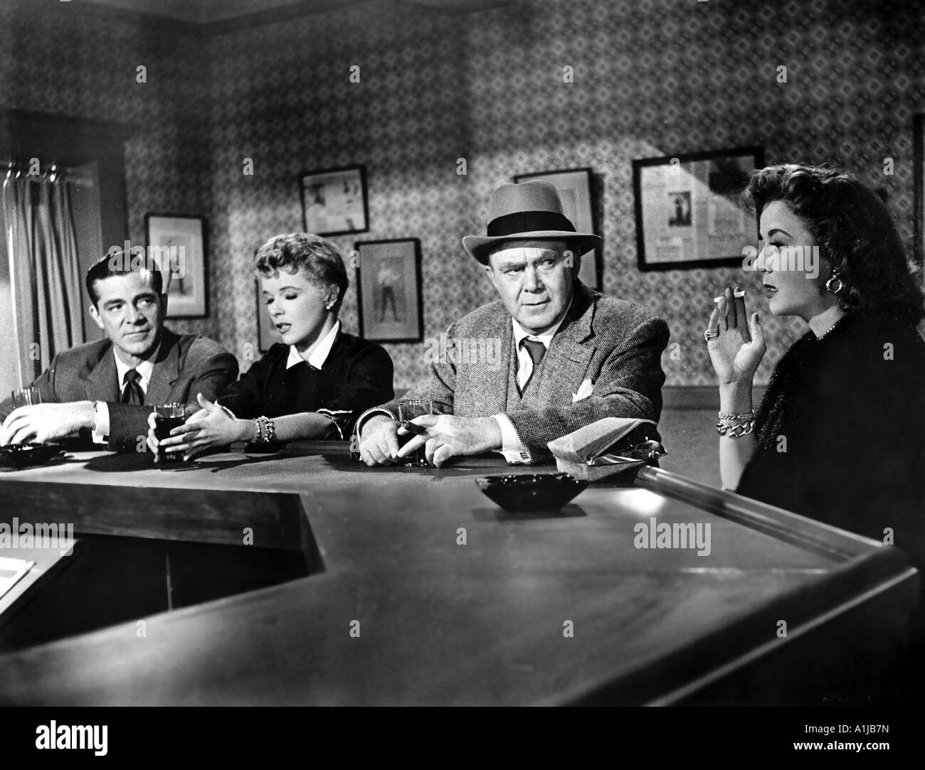 Alors que la ville dort Année 1955 Réalisateur Fritz Lang Dana Andrews IDA Lupino Sally Forrest Thomas Mitchell Banque D'Images