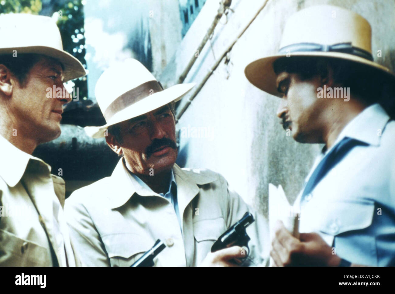 Les loups de mer de la dernière charge de la Calcutta Light Horse Année 1980 Directeur Andrew McLaglen Gregory Peck, Roger Moore Banque D'Images