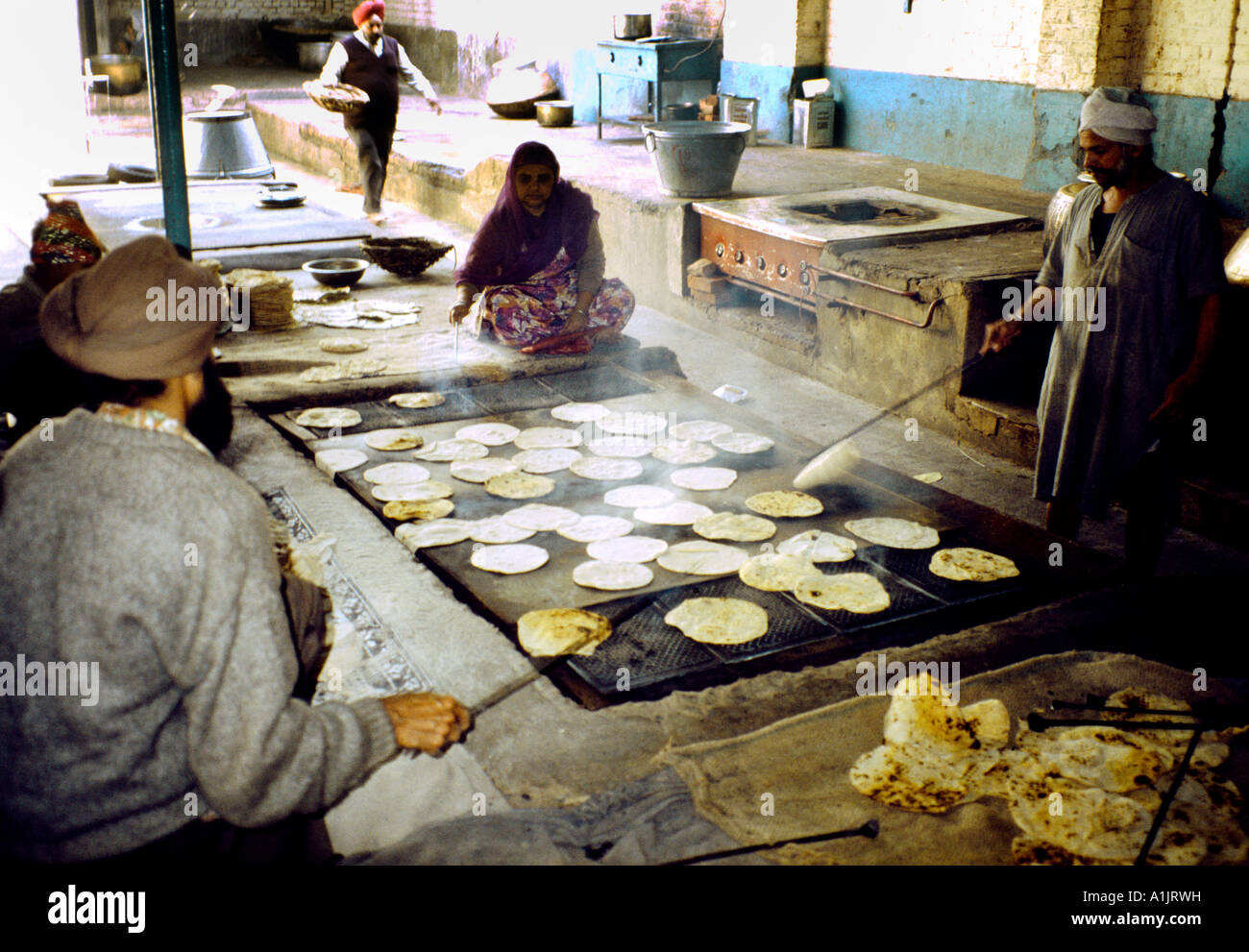 Les gourous de l'Inde Delhi Langar Bangla Sahib Cuisine Banque D'Images
