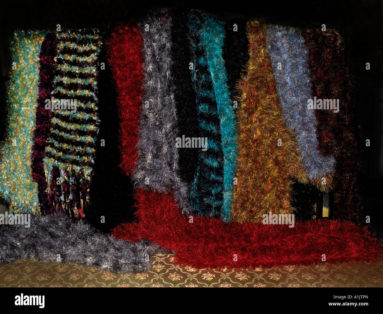 Les écharpes tricotées main Banque D'Images