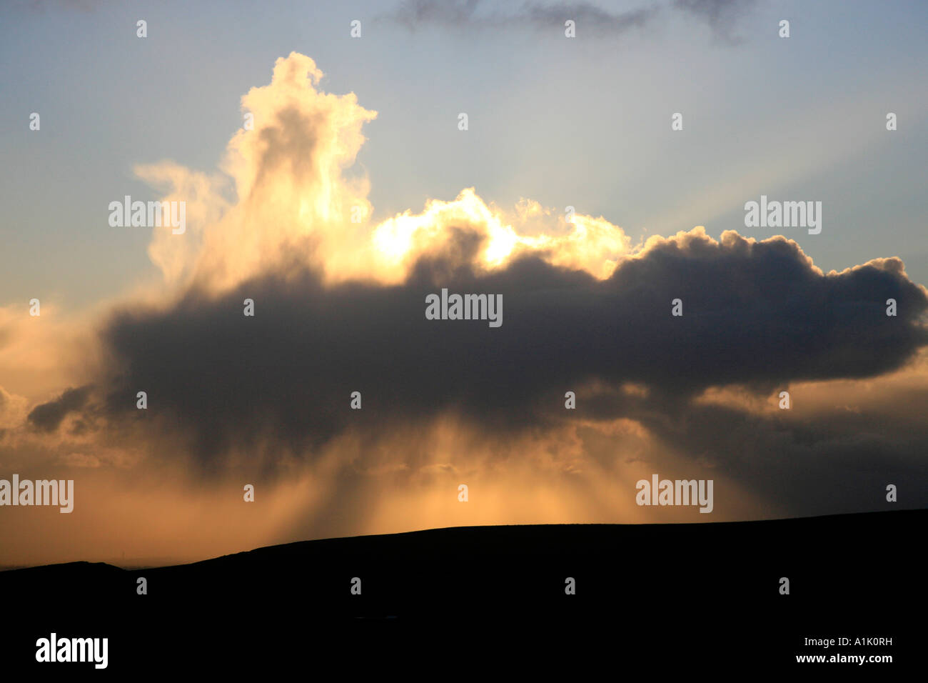 Soleil et de nuages Banque D'Images