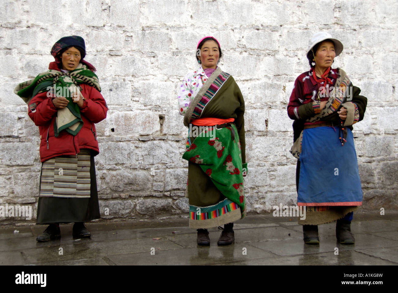 Trois femmes tibétaines à Lhassa au Tibet 19 OCT 2006 Banque D'Images