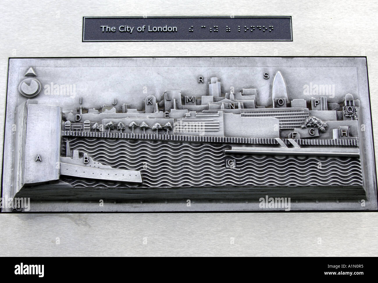 Ville de London metal sign plaque