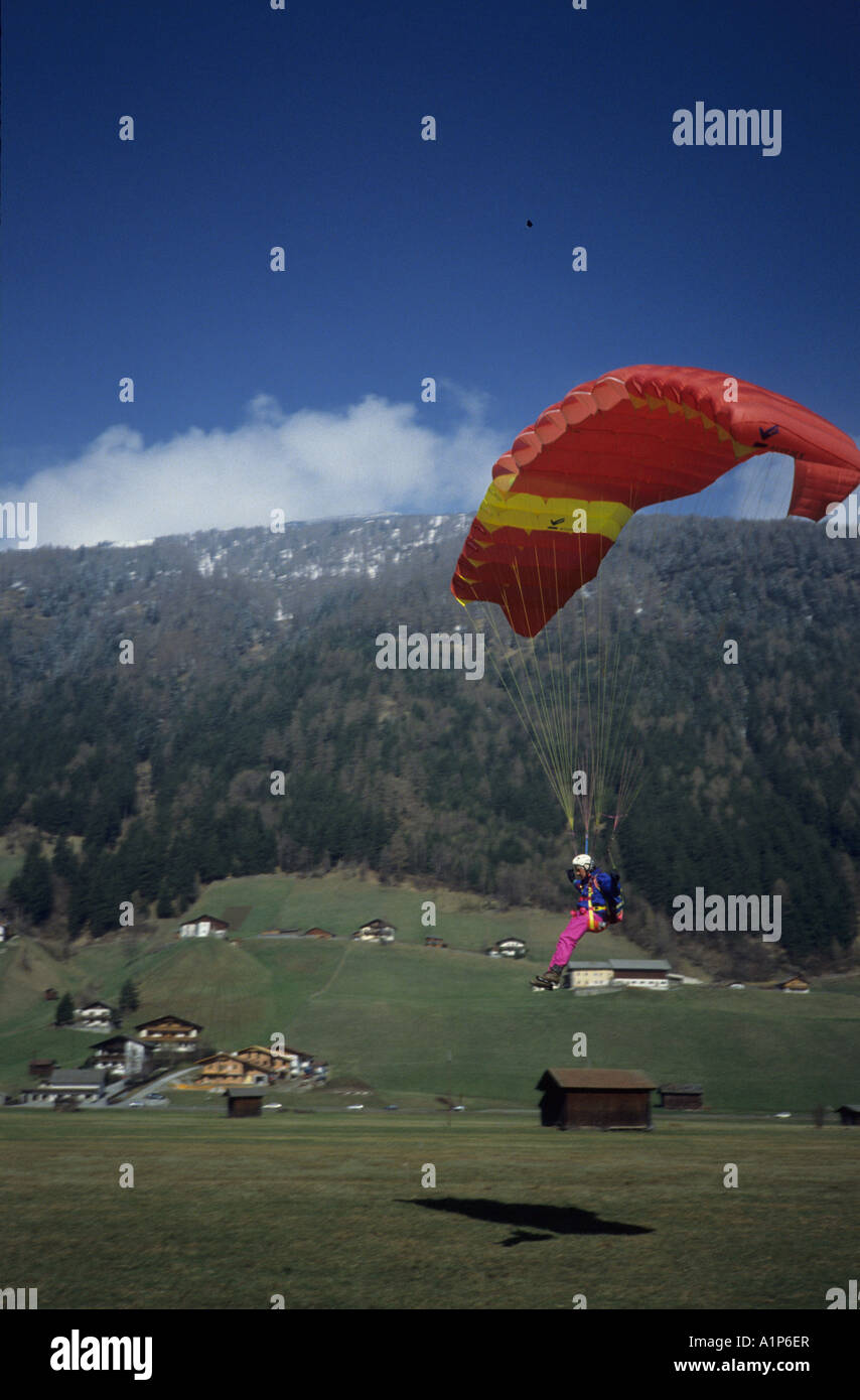 Le parapente Alpes Neustift Autriche Europe Banque D'Images