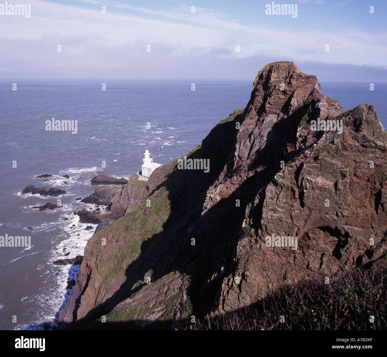 Le Light House à Hartland Point sur la côte nord du Devon Banque D'Images