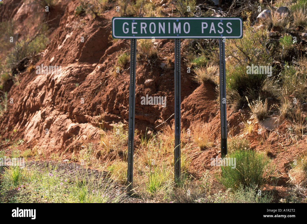 Un panneau à Geronimo Passer la réserve indienne de Fort Apache Arizona USA Banque D'Images