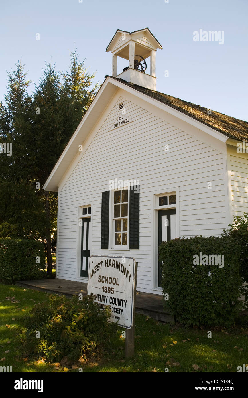 L'extérieur de l'Union de l'Illinois une pièce schoolhouse blanc partie de McHenry County Historical Society site s bell tower Banque D'Images