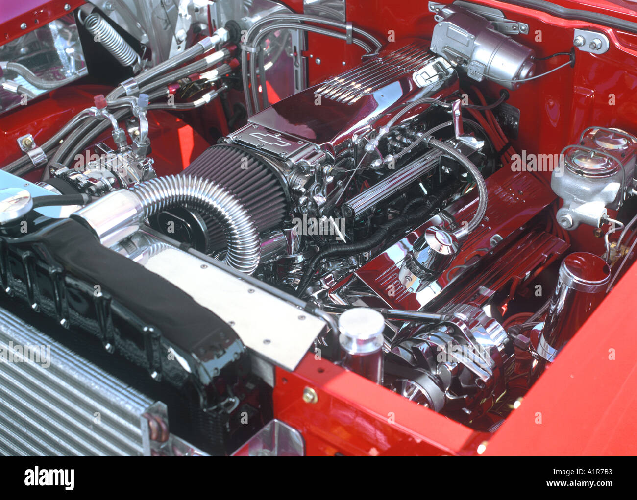 Show car le compartiment moteur 1957 Chevy Banque D'Images