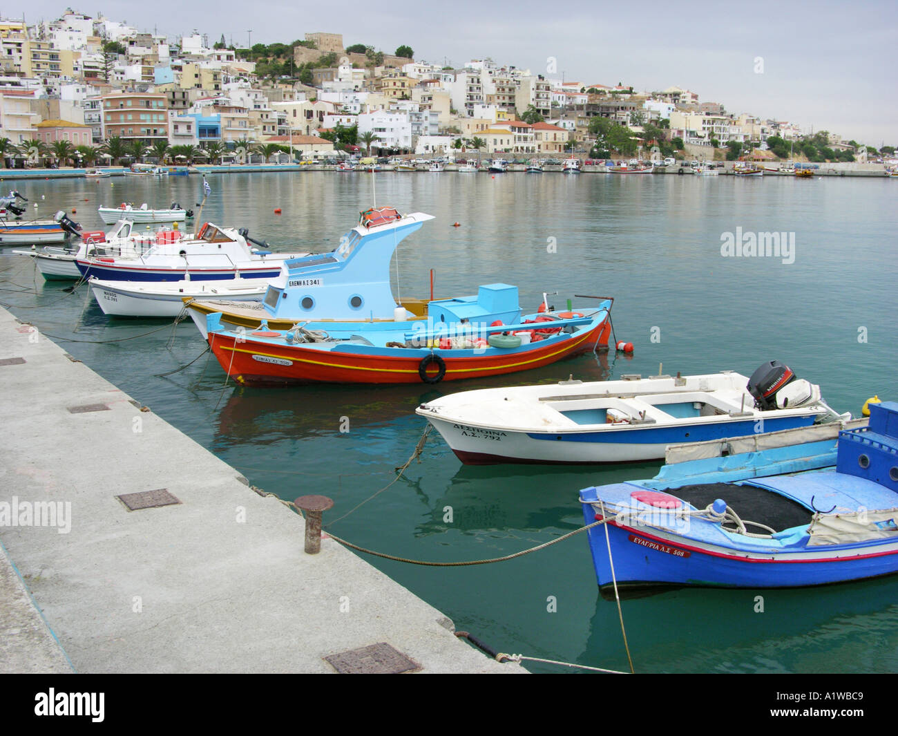 ORMOS SITIA SITIAS porto port harbour hafen Crète Grèce KRETA Griechenland CRETIAN Banque D'Images