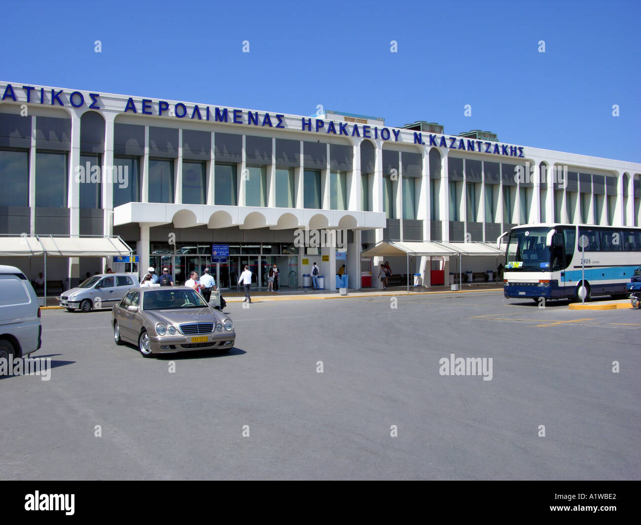 Aéroport international d'héraklion Banque de photographies et d’images à haute résolution - Alamy
