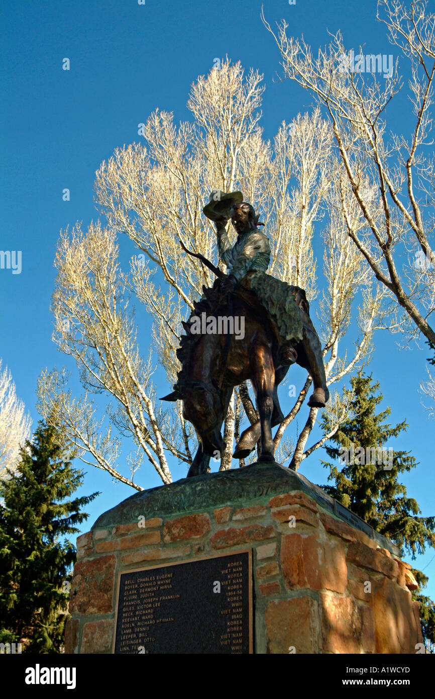 Statue commémorative de Cowboy (monument aux morts) à Jackson, Wyoming Banque D'Images