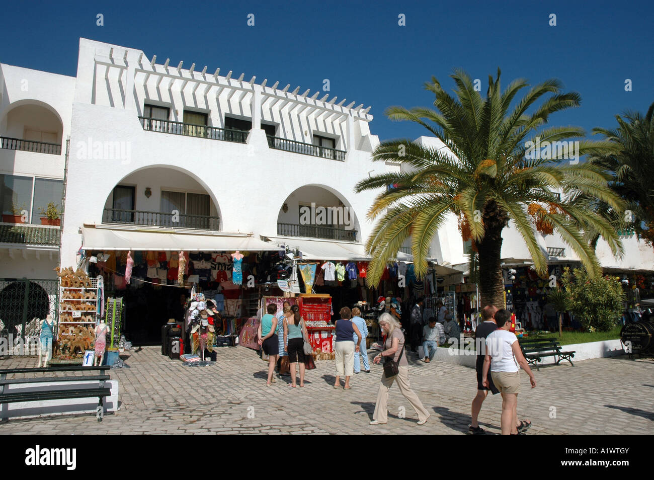 Ruelle à Port El Kantaoui en Tunisie Banque D'Images