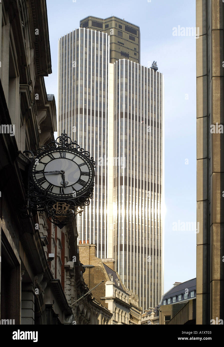 Tower 42 anciennement le National Westminster Bank ville de London England UK Banque D'Images