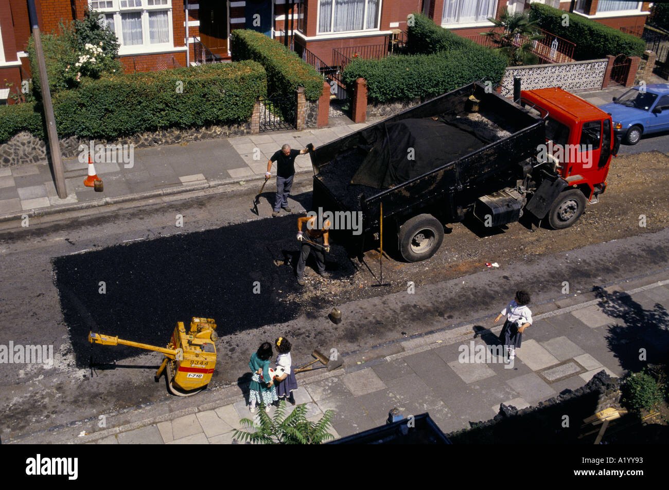 La réfection des routes STAMFORD HILL SALON LONDRES 1992 Banque D'Images