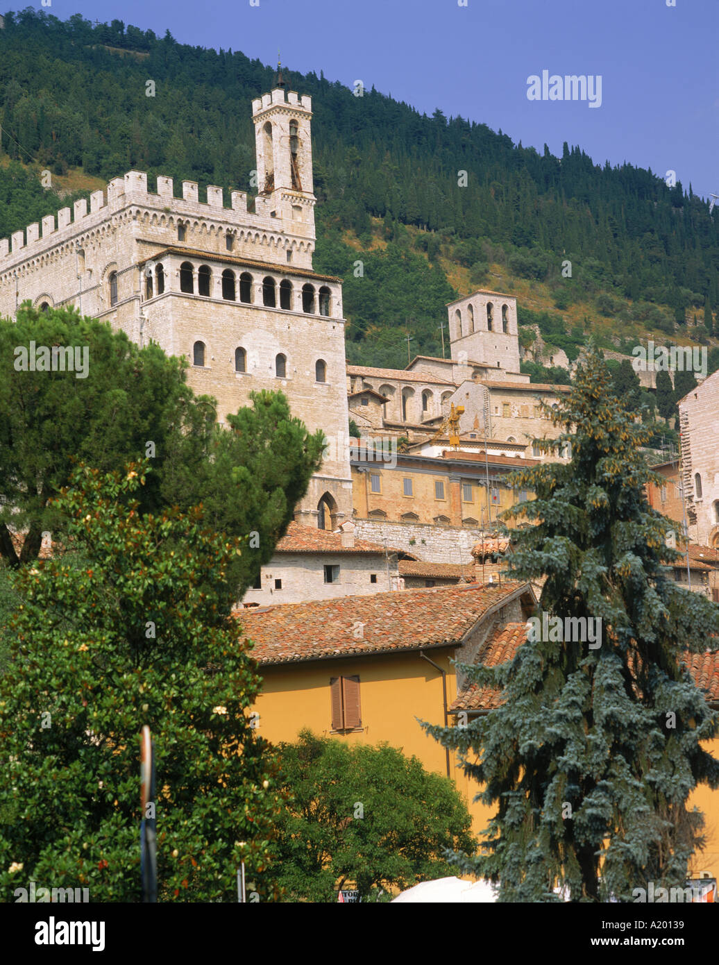 Le Consul apos s Palace à Gubbio en Ombrie Italie G R Richardson Banque D'Images