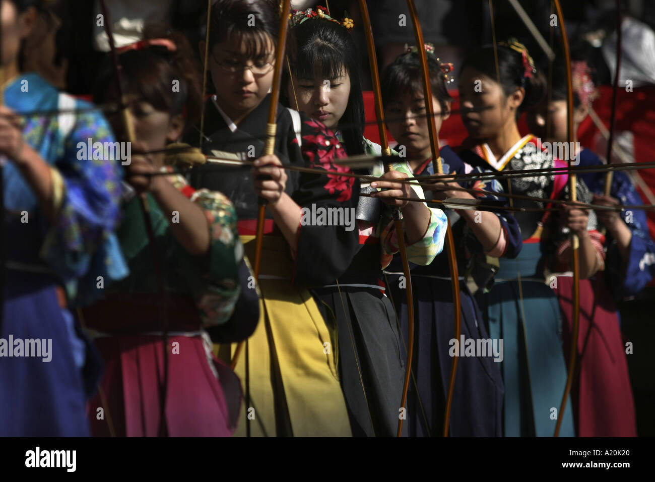Toshi ya Matsuri festival, tir à l'Sanjusangen-do temple bouddhiste, Kyoto, Japon Banque D'Images