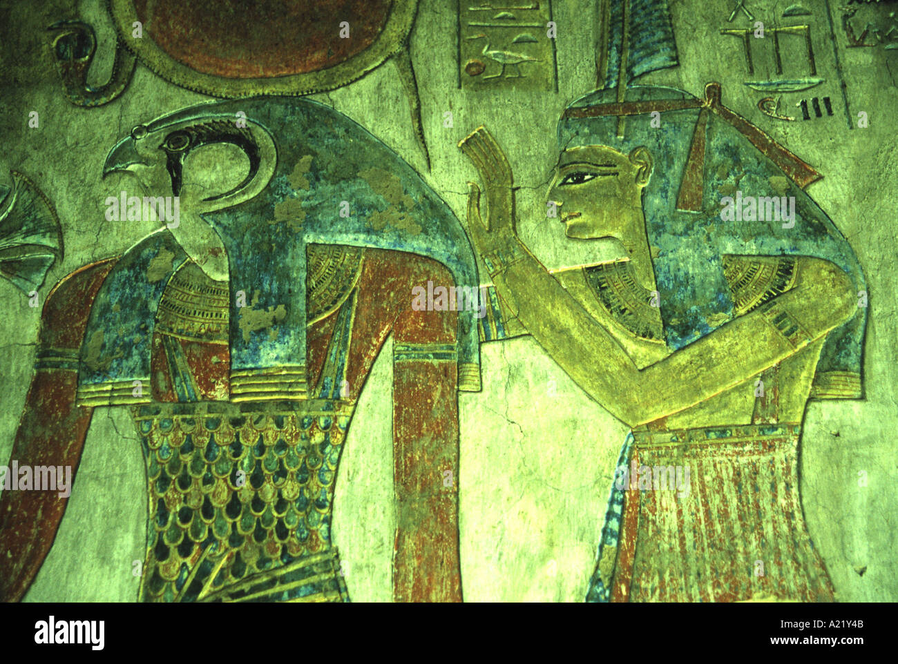 Mur peint relief tombe de Thoutmosis 1 Vallée des Rois Egypte Louxor Banque D'Images