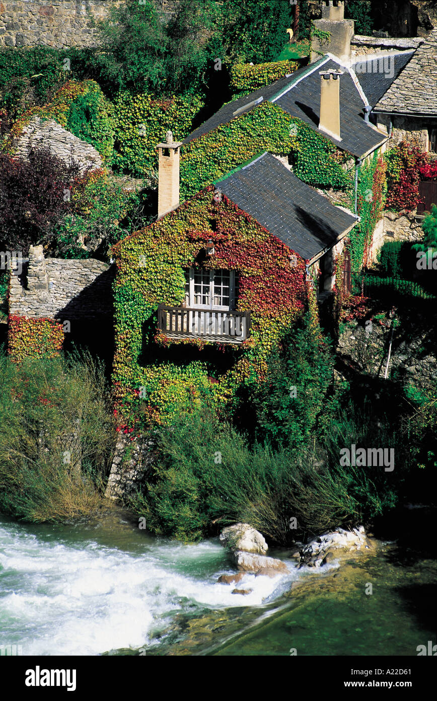 France Gorges de l'Aveyron de la Dourbie village S Granddadam Banque D'Images