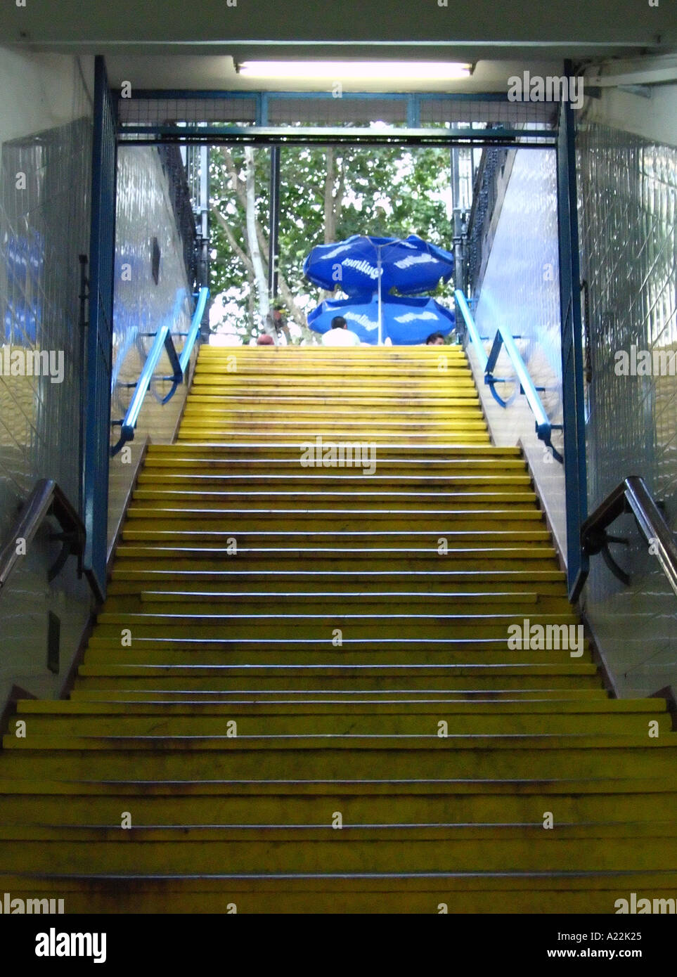 Escaliers menant à subte metro Buenos Aires Argentine Amérique du Sud Amérique latine Banque D'Images