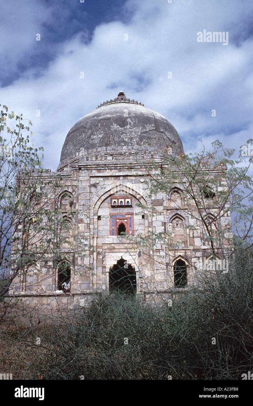 J'Alam Gumbad ka Bagh. Tombe de Shaikh Shihab ud-din Taj Khan. En date du : période de Lodi, 1501 A.D. Delhi, Inde. Banque D'Images