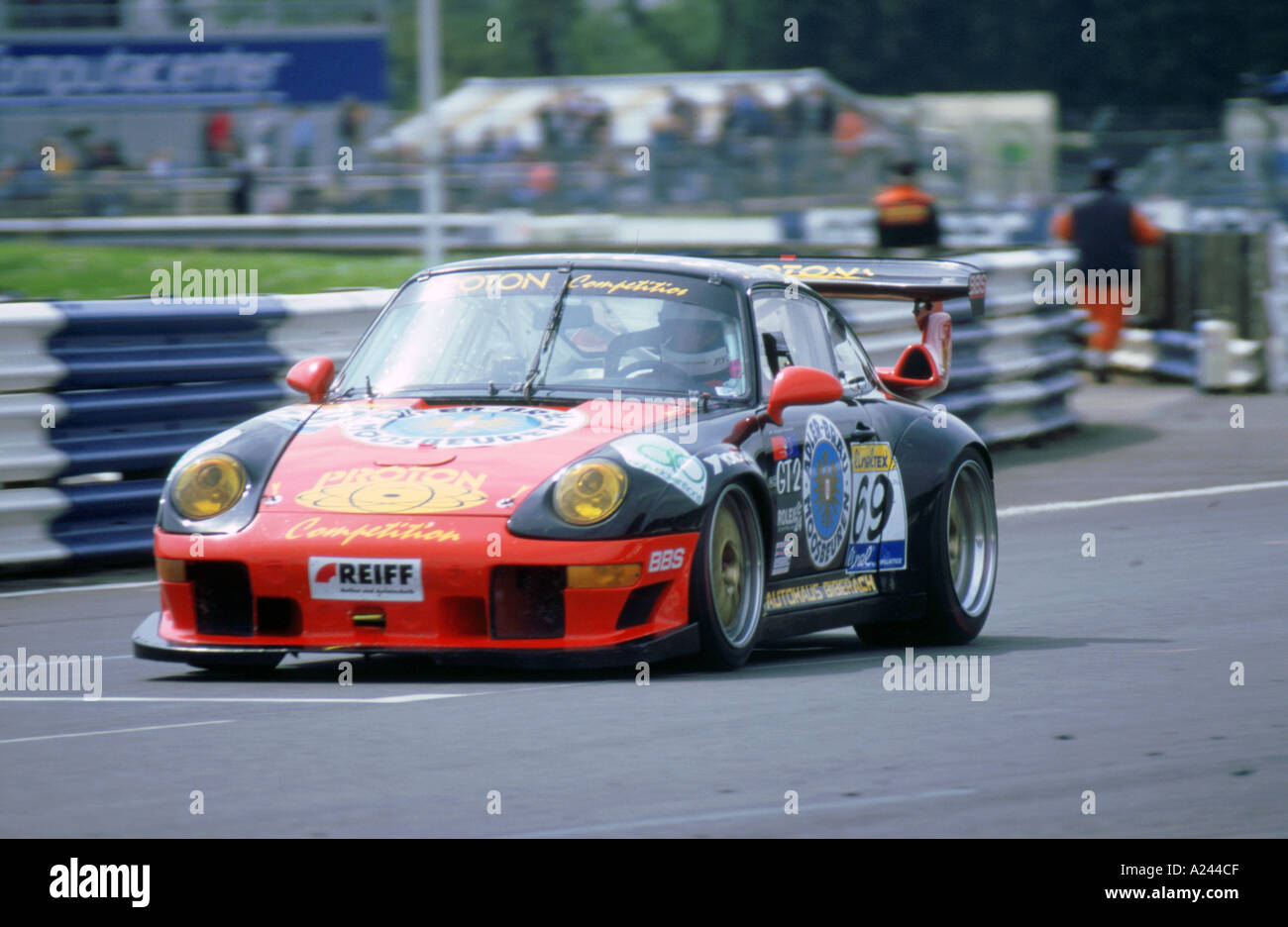 1999 Porsche 911 GT2 FIA GT Silverstone 500 Banque D'Images