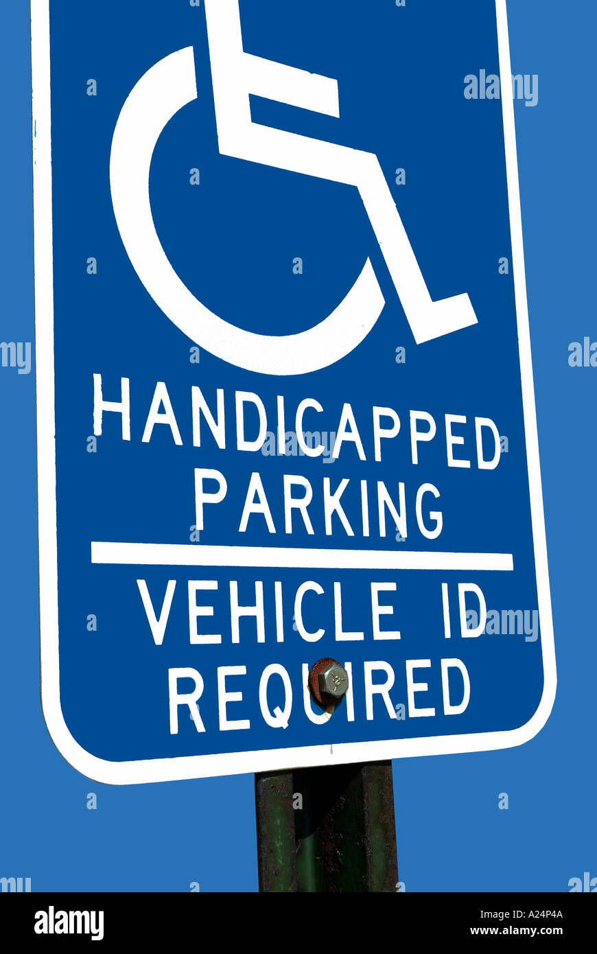 Signe de stationnement pour personnes handicapées pour les personnes handicapées Banque D'Images