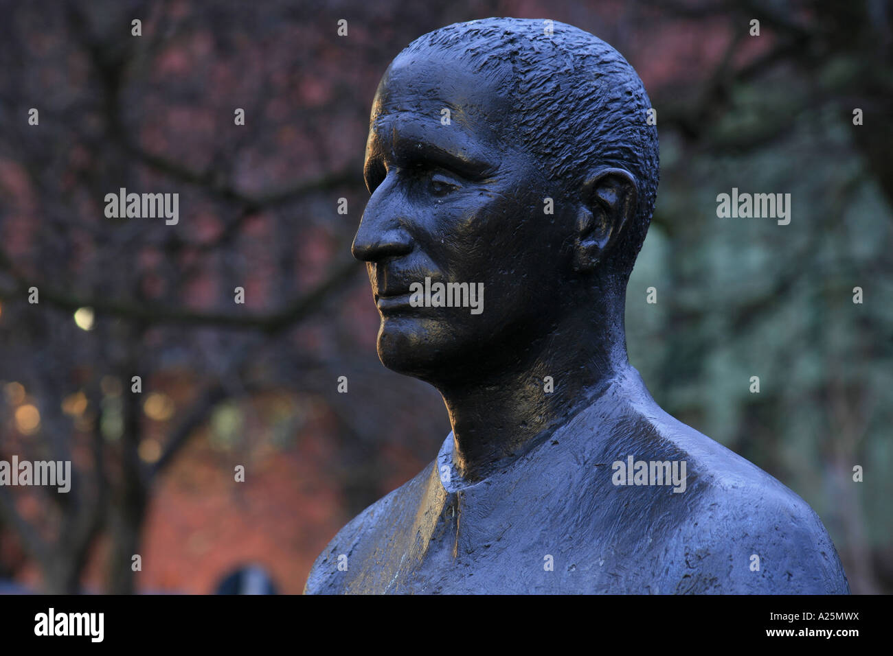 Statue de Bertolt Brecht à l'ensemble de Berlin, Allemagne, Berlin Banque D'Images