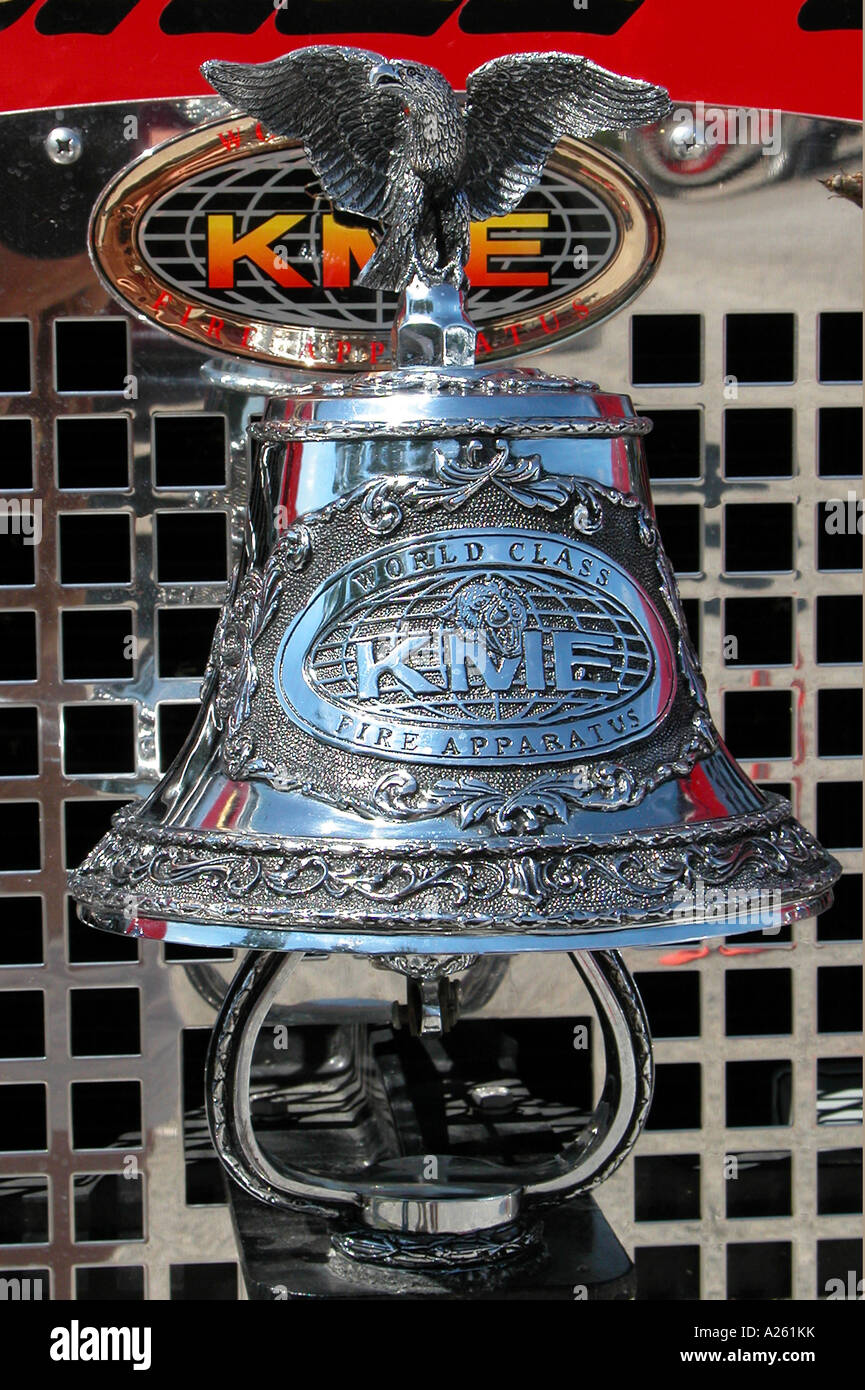 Mascot bell sur un camion d'incendie Banque D'Images