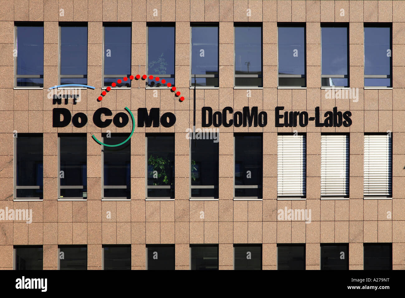 Euro-Labs Logo NTT DoCoMo, Munich, Bavière, Allemagne Banque D'Images