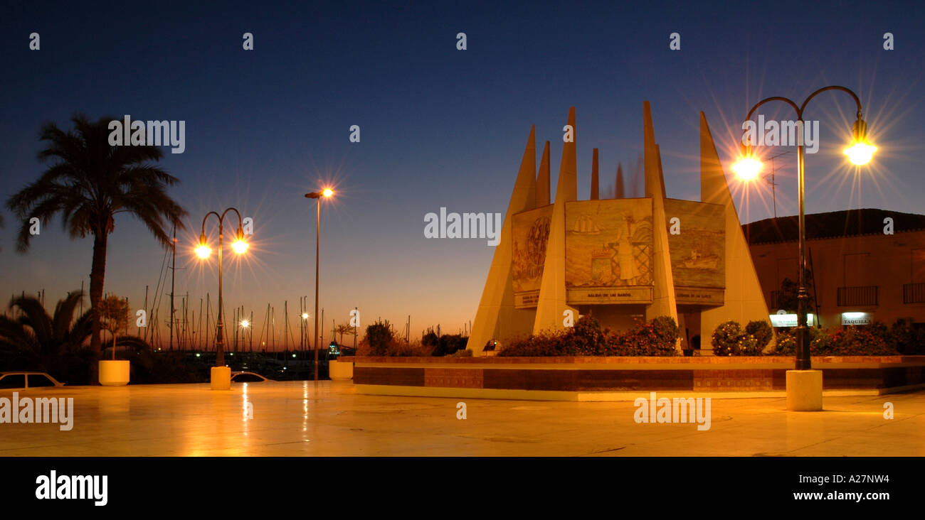 Torrevieja par nuit, Costa Blanca, Espagne Banque D'Images