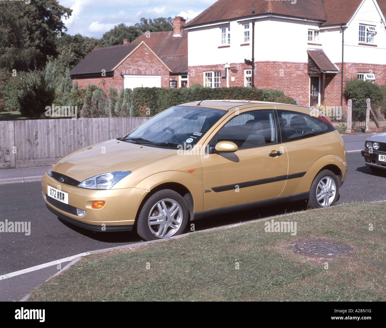 Ford Focus voiture garée sur la route, l'Ascot, Berkshire, Angleterre, Royaume-Uni Banque D'Images