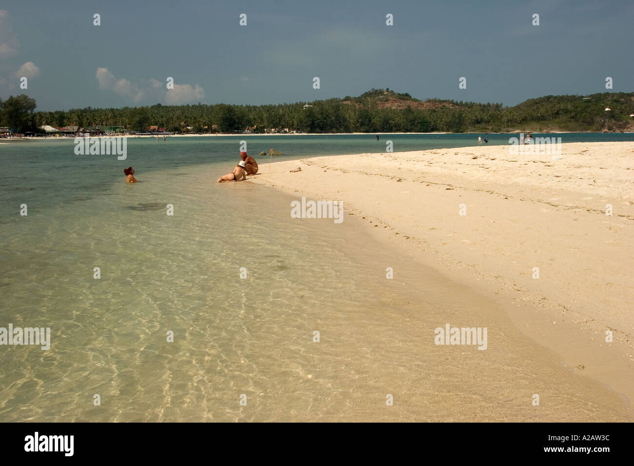 Thaïlande Ko Samui Suratthani personnes en eau peu profonde Banque D'Images