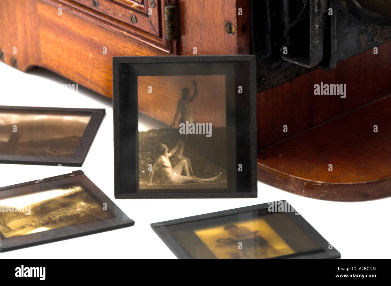 Boîte De Photos Coupées Vintage 8,5x6 Cm - Début 1900 - Certaines Non Développées