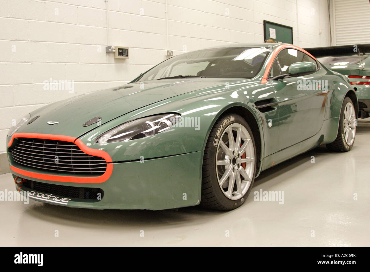 Aston Martin Rally GT à l'atelier d'Aston Martin Racing, Prodrive Oxford Banque D'Images