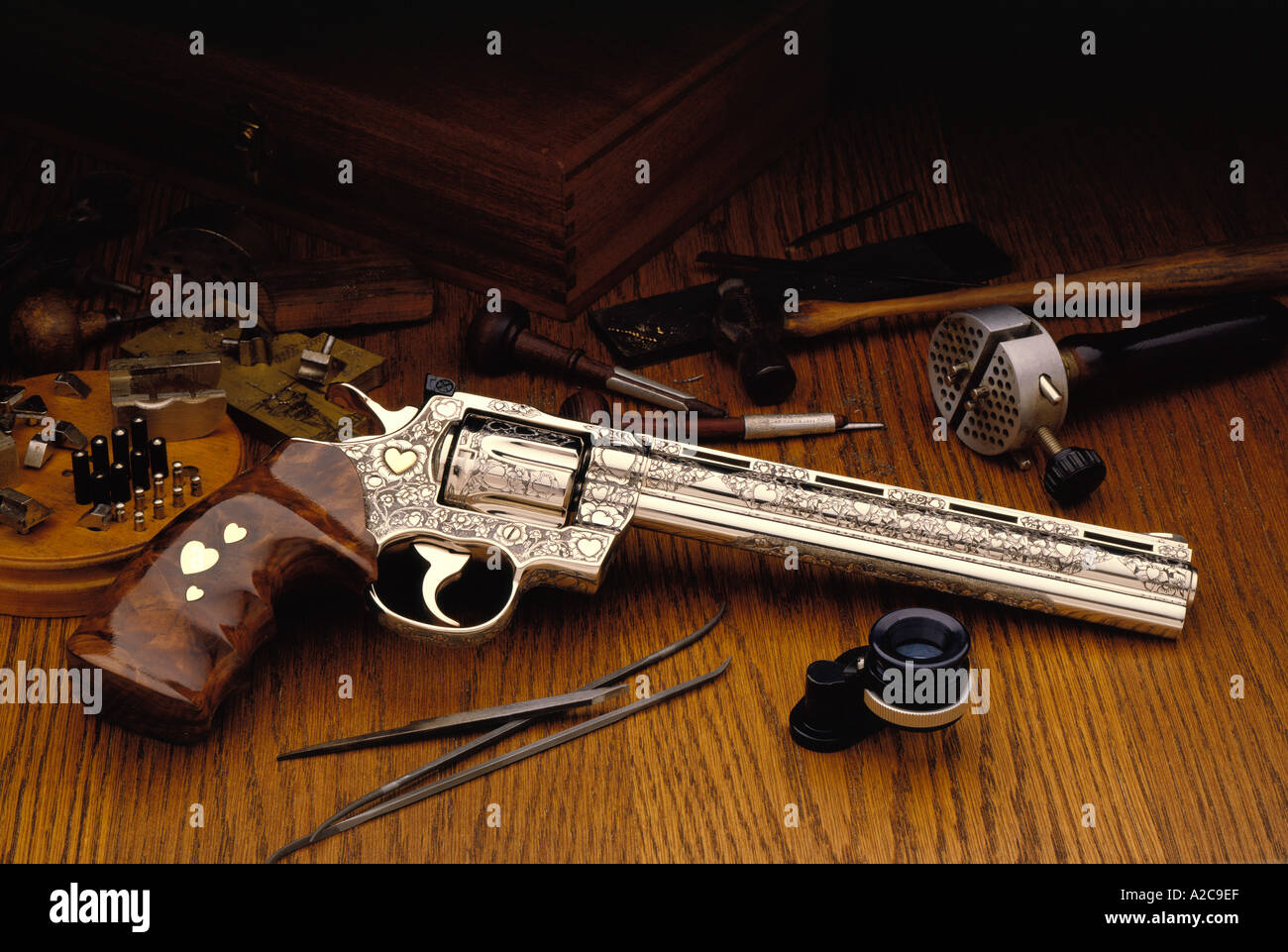 Gun, pistolet sixshooter, 357 Magnum, gravées en scène armurier Banque D'Images