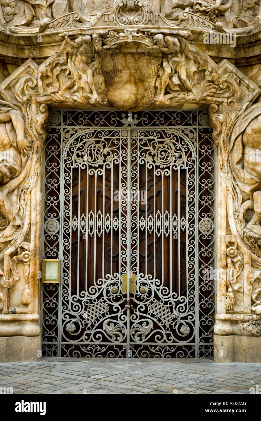 Entrée du musée de la céramique, Valencia, Espagne Banque D'Images