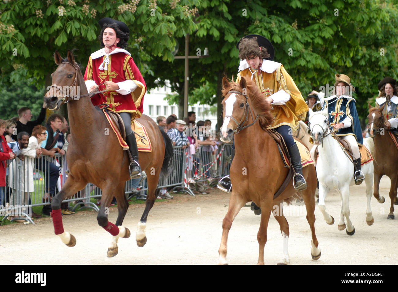 La course de la bague est la plus ancienne course de chevaux en France et est organisé chaque année à Semur en Auxois Banque D'Images