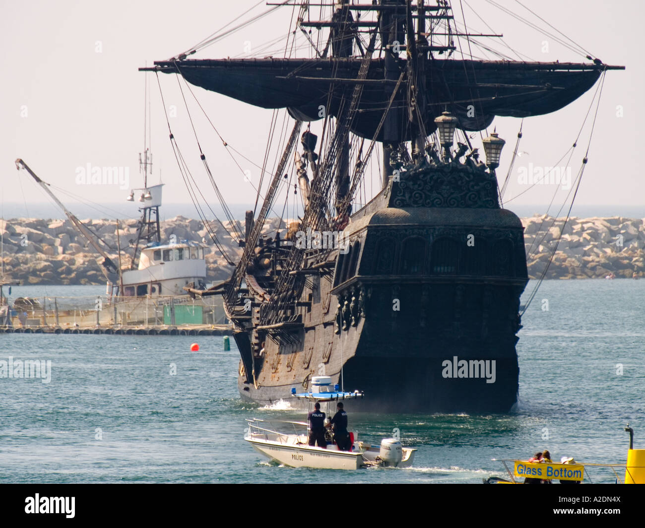 La société Disney expédier le Black Pearl, entre Redondo Beach, CA. port, après le tournage Pirates des Caraïbes 3.USA Banque D'Images