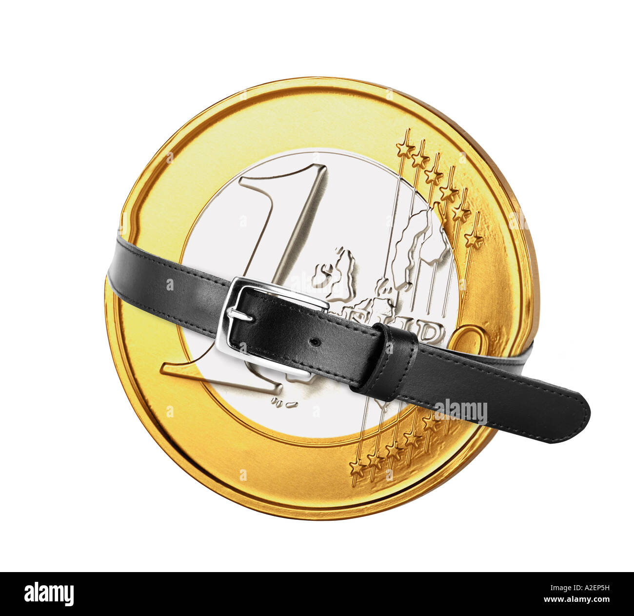 La ceinture de sécurité attachée autour de pièce en euro, close-up Banque D'Images