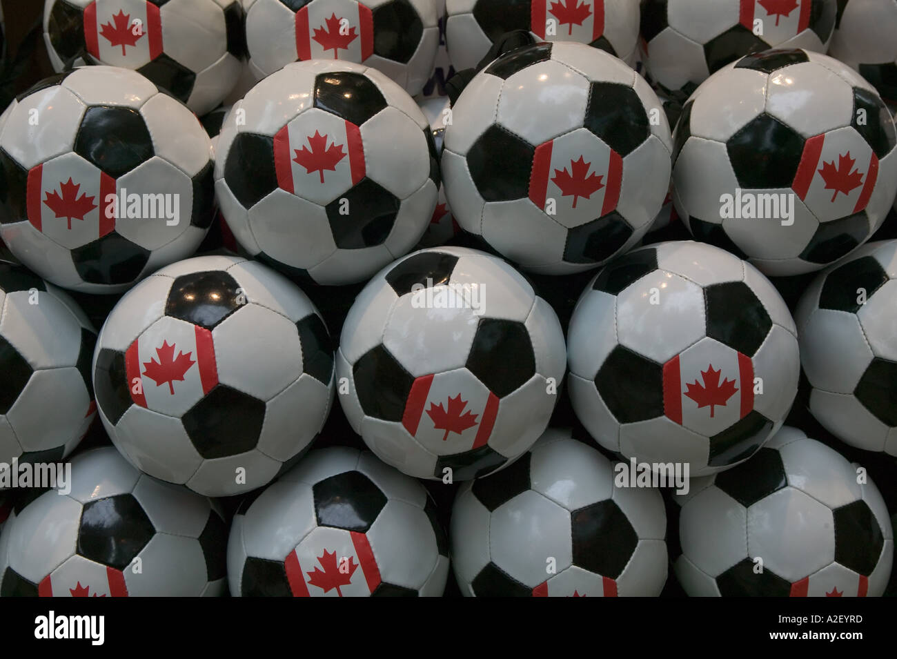 Le Canada, l'Alberta, Edmonton : West Edmonton Mall (plus grand), ballons de soccer canadien Banque D'Images
